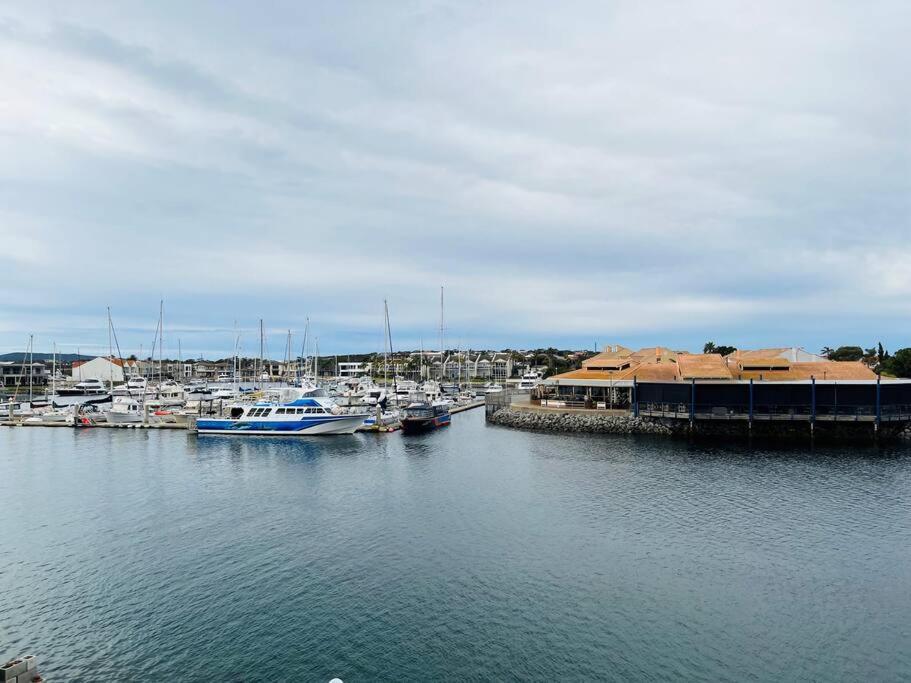 Апартаменти Waterfront Townhouse - Picturesque Marina Views Порт-Лінкольн Екстер'єр фото